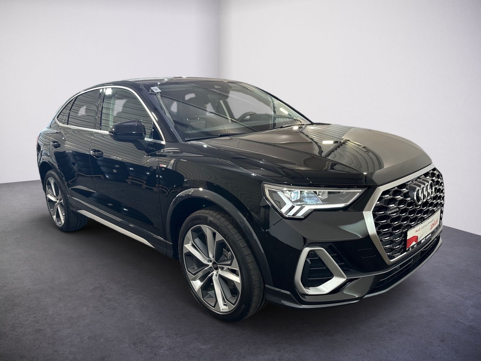 Audi Q3 Sportback 40 TFSI QUATT S LINE - Samsaru's Car Outlet