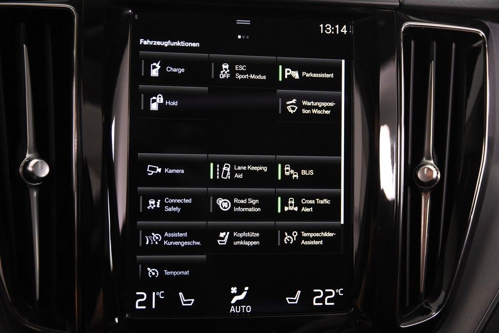 Volvo XC60 T6 AWD Recharge - Samsaru's Car Outlet