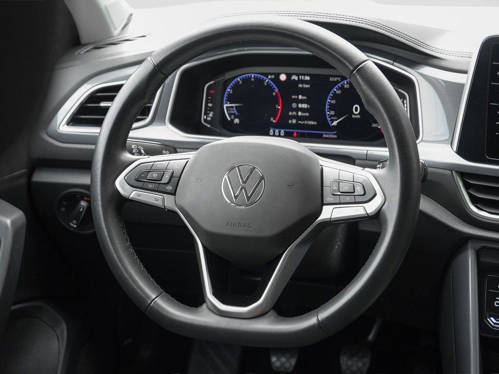 Volkswagen T-Roc 1.0 TSI Style - Samsaru's Car Outlet