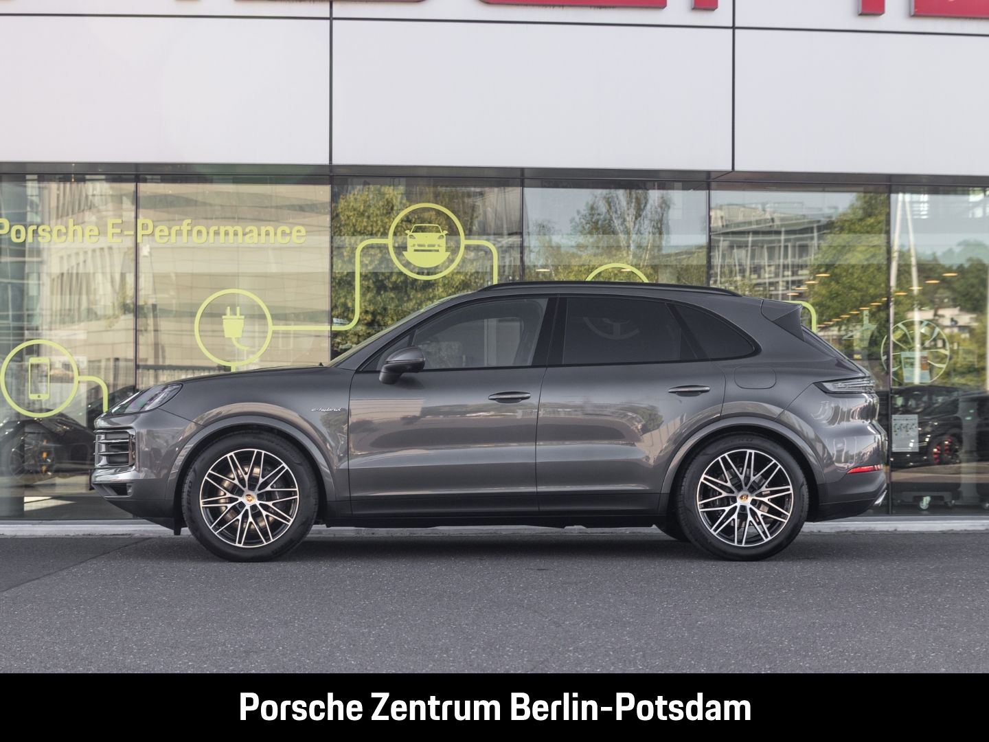 Porsche Cayenne E-Hybrid BOSE Luftfederung Panoramadach