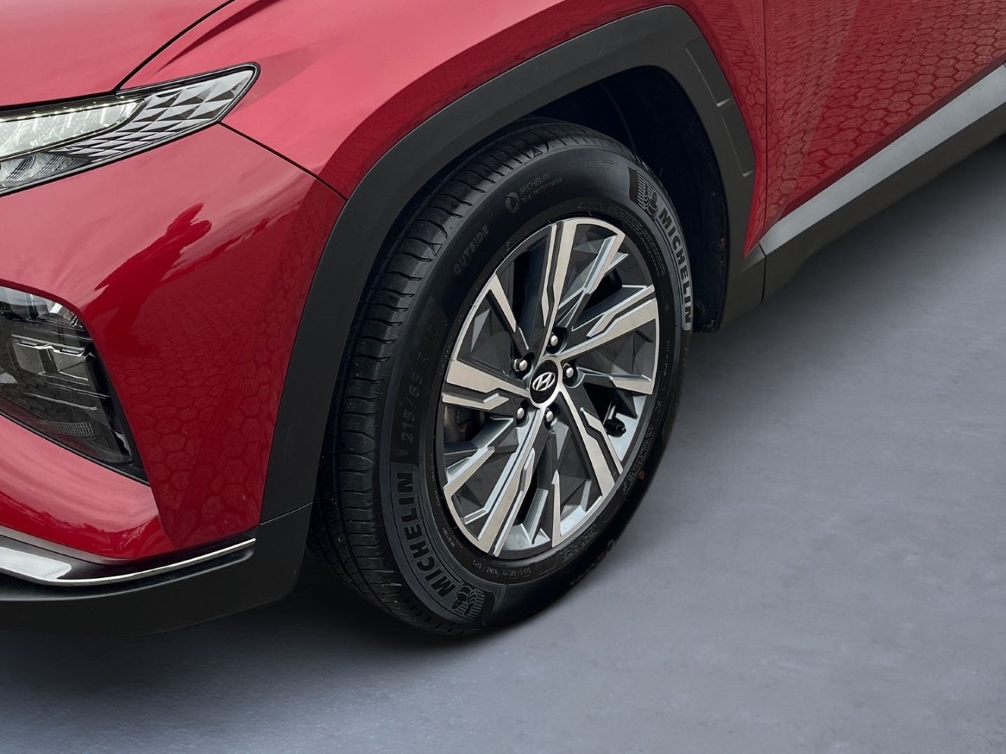 Hyundai Tucson 1.6 CRDi 48V 2WD Trend - Samsaru's Car Outlet