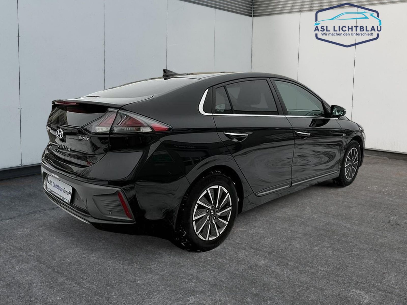 Hyundai IONIQ Facelift Elektro PREMIUM-Paket - Samsaru's Car Outlet