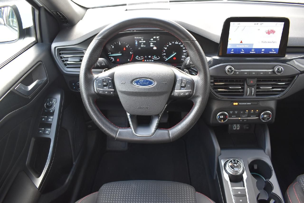 Ford Focus ST-Line - Samsaru's Car Outlet