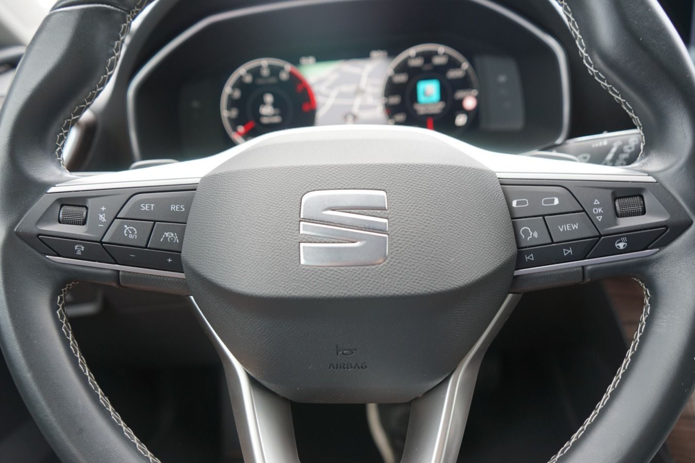 Seat Leon Sportstourer 1.5 eTSI Xcellence*AHK*