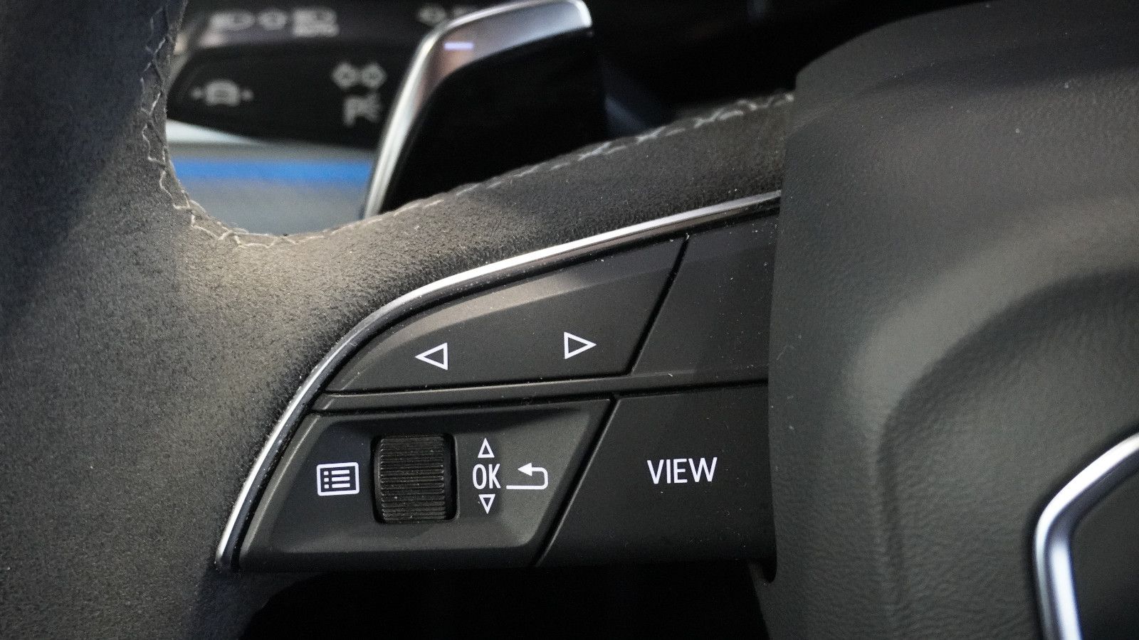 Audi RSQ8    *RS ESSENTIAL -PAKET*UVP 186 Tsd*