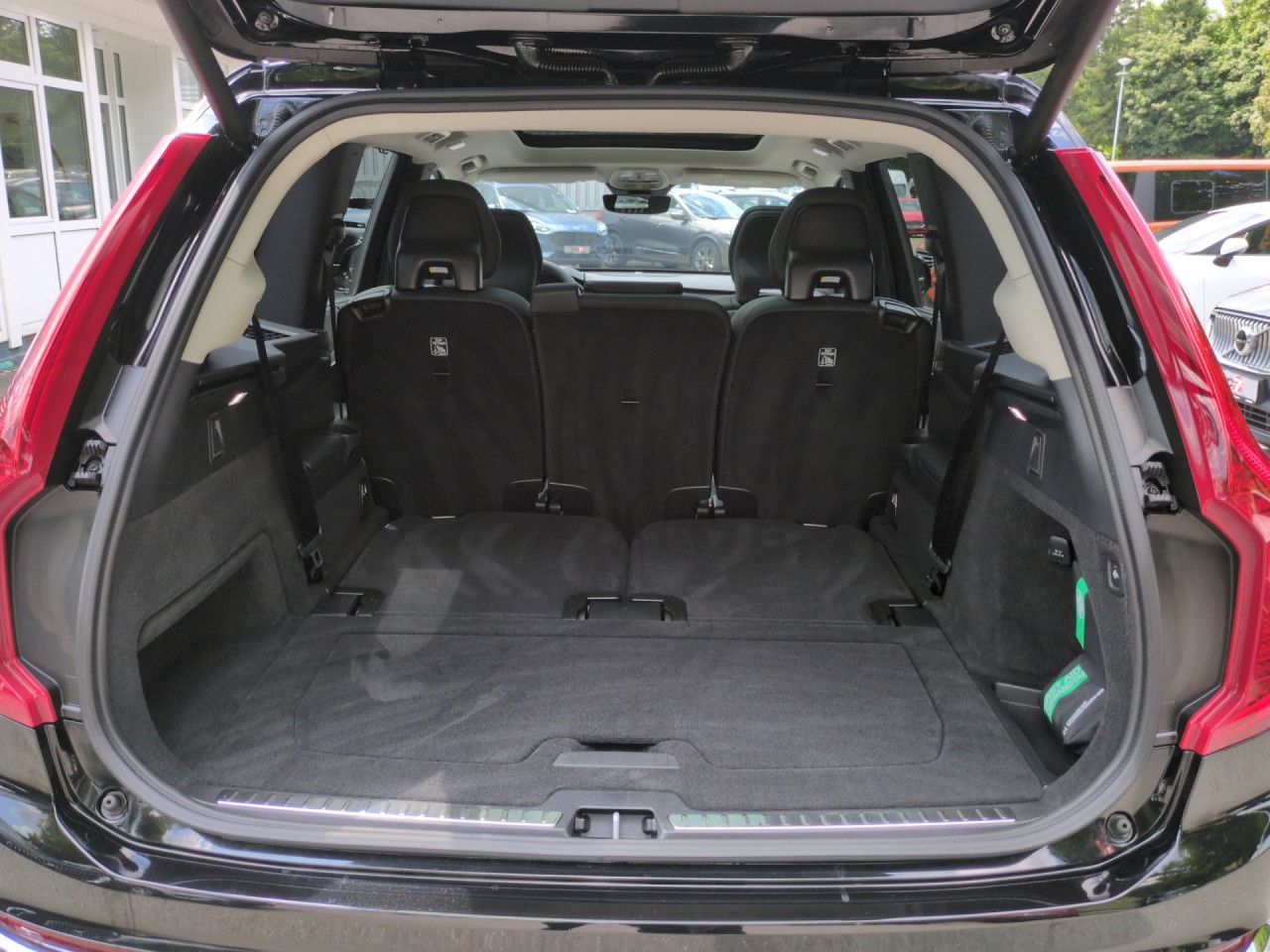 Volvo XC90 B5 (Diesel) Plus Bright AWD 7-Sitze Navi