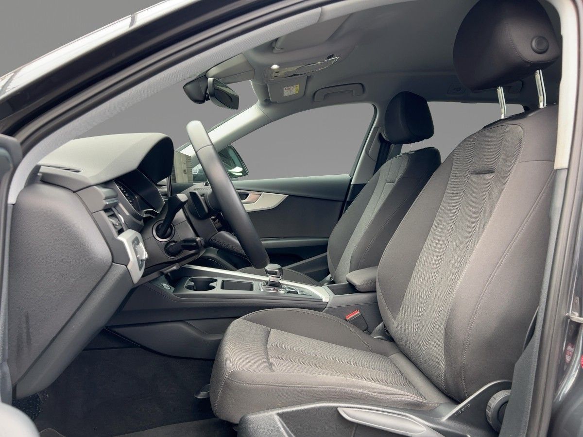 Audi A4 Avant 35 TFSI advanced S tronic - Samsaru's Car Outlet