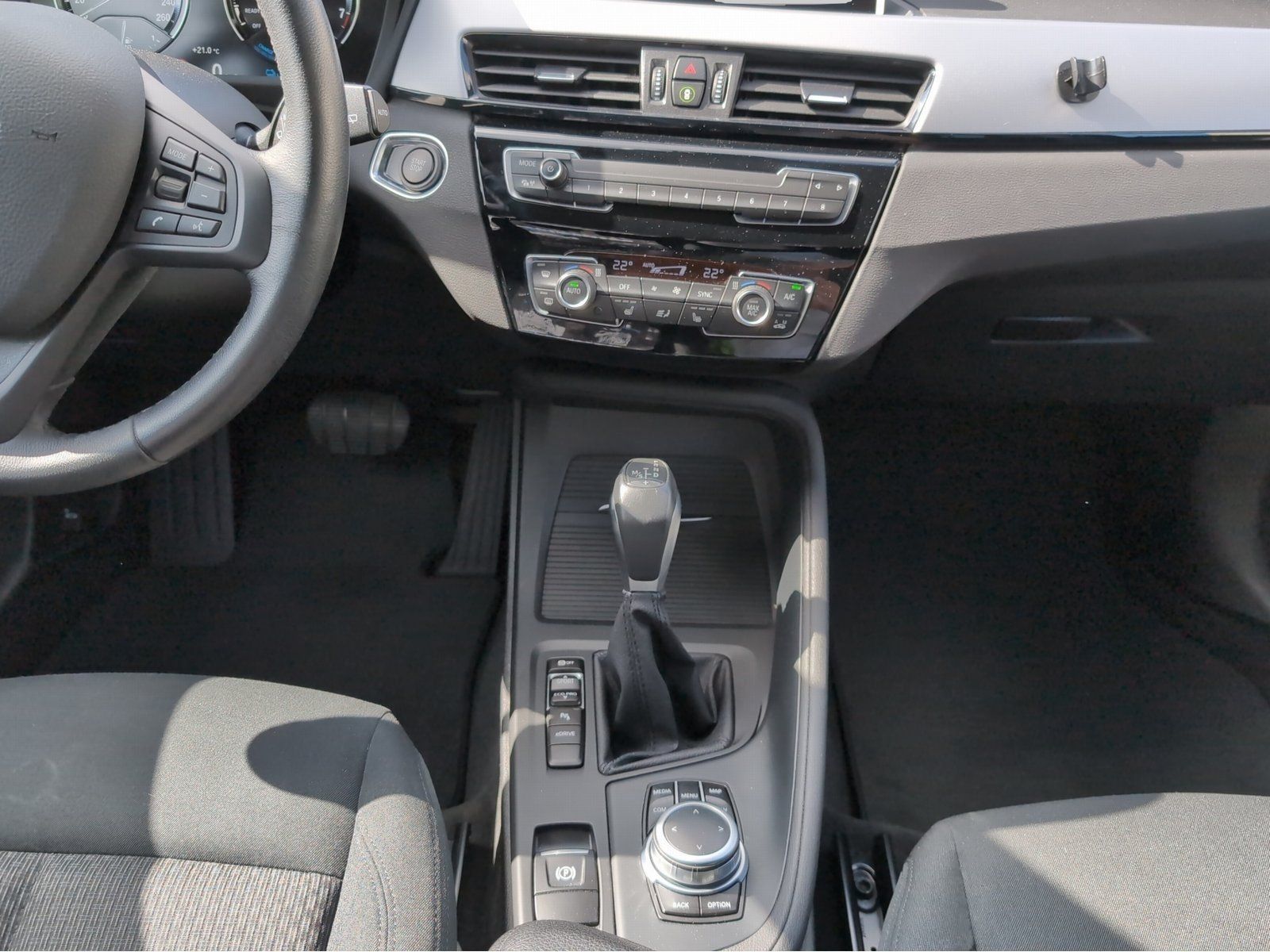 BMW xDrive 25e - Samsaru's Car Outlet