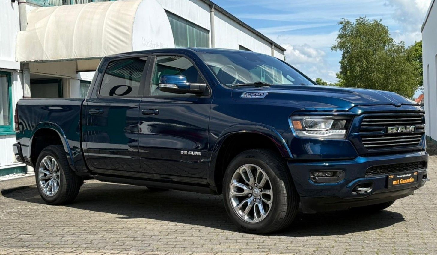 Dodge RAM 1500 4x4 Laramie 5.7l Crew Memory,Pano,Sound