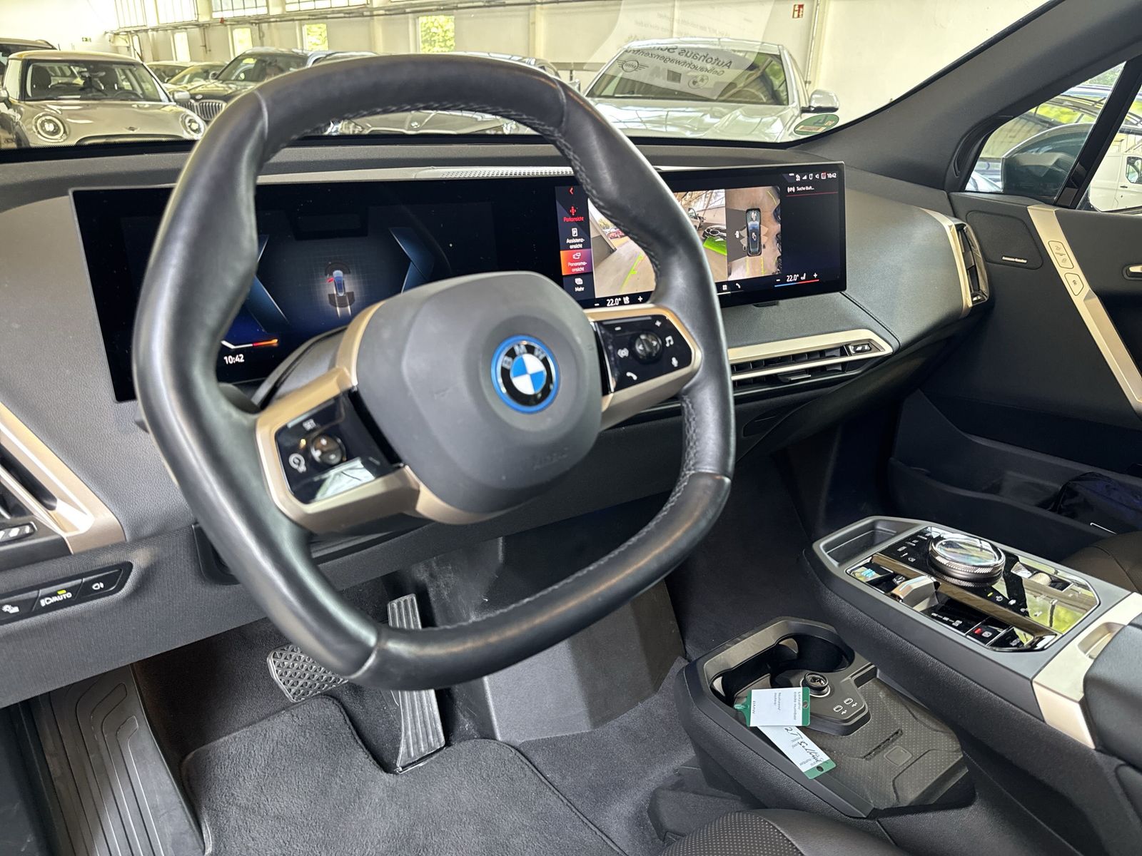 BMW iX xDrive40 *Sportpaket*21"*LC Prof.*HUD*H/K*AHK