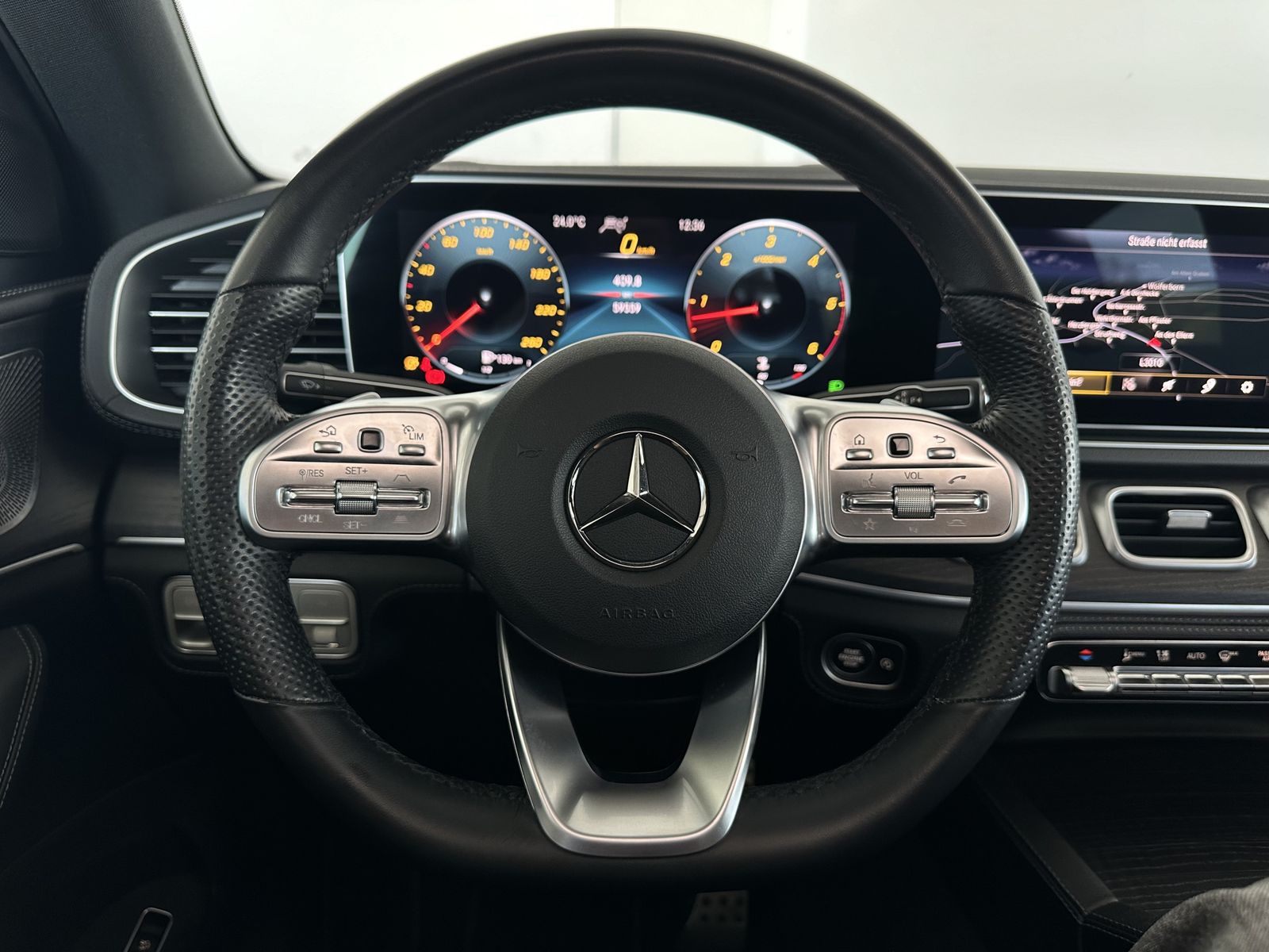 Mercedes-Benz GLE 400 d 4M |AMG |PANO |360 |AHK |LUFT |HUD |22