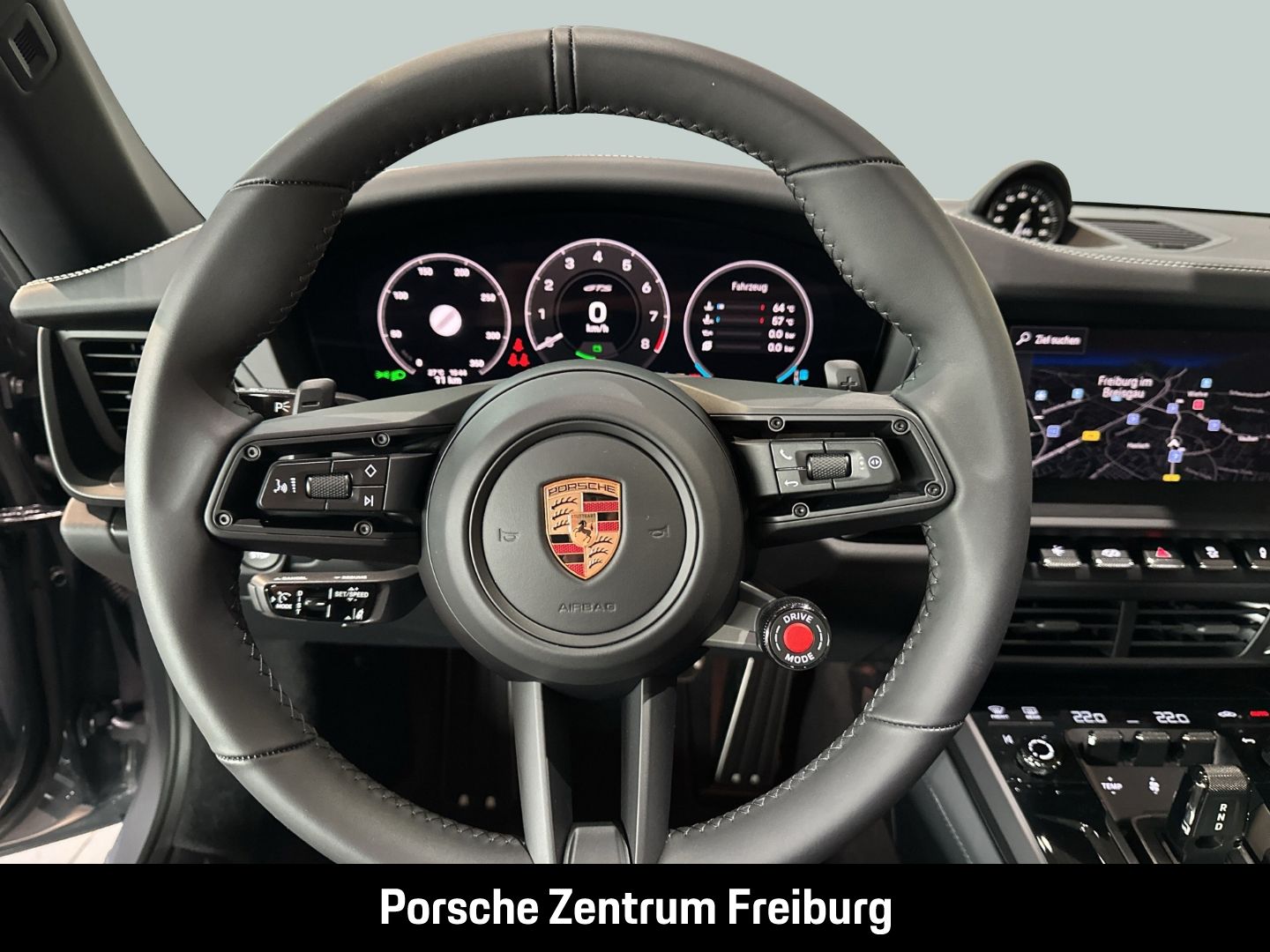 Porsche 992 911 Targa 4 GTS BOSE Sportabgasanlage LED