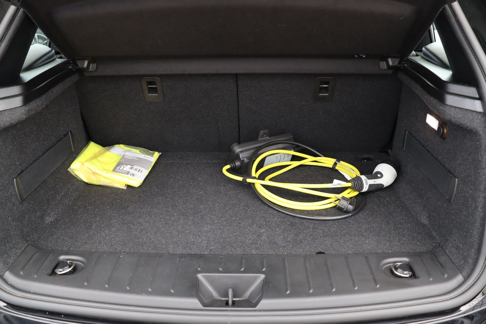 BMW i3 120Ah SPORTPAKET - Samsaru's Car Outlet