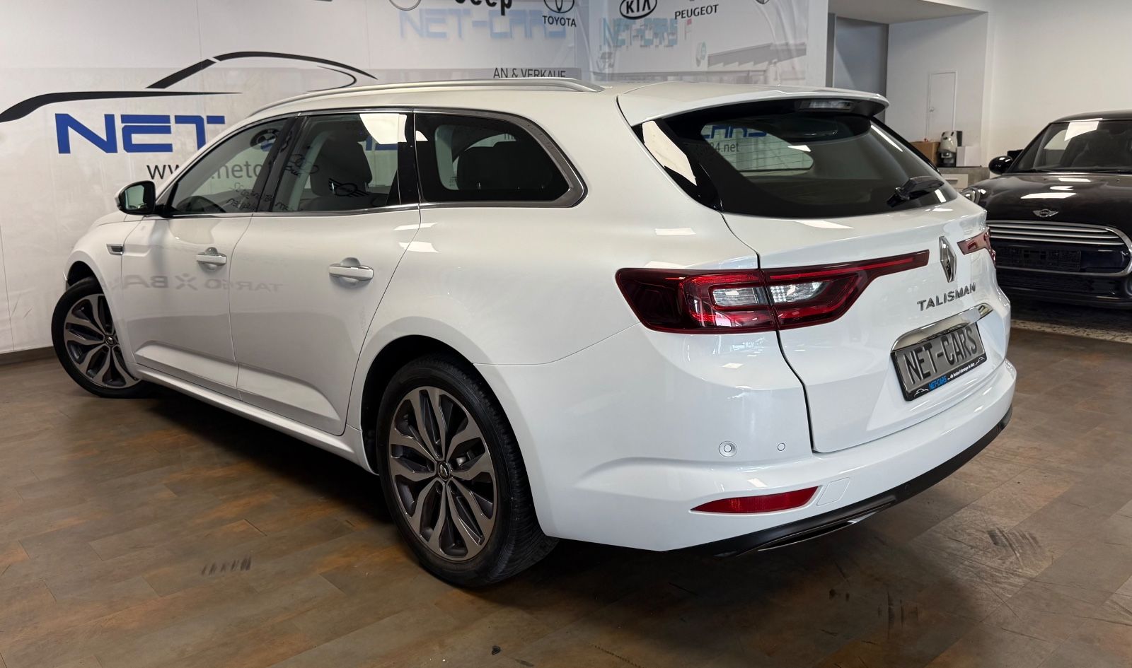 Renault Talisman TCe160 Intens - Samsaru's Car Outlet