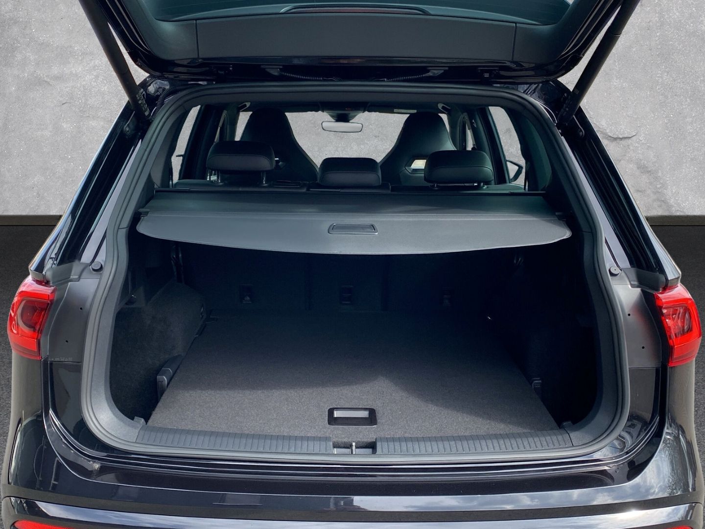 Seat Tarraco FR 2.0 TSI 140 KW - Samsaru's Car Outlet