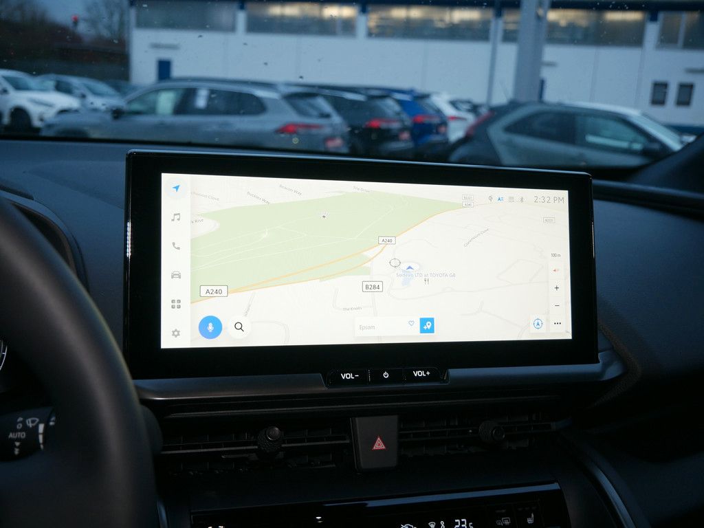 Toyota C-HR Hybrid Team D 2,0 SHZ NAVI ACC PDC LED