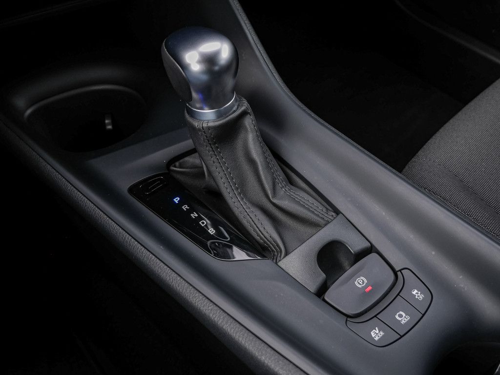 Toyota C-HR HYBRID Flow - Samsaru's Car Outlet