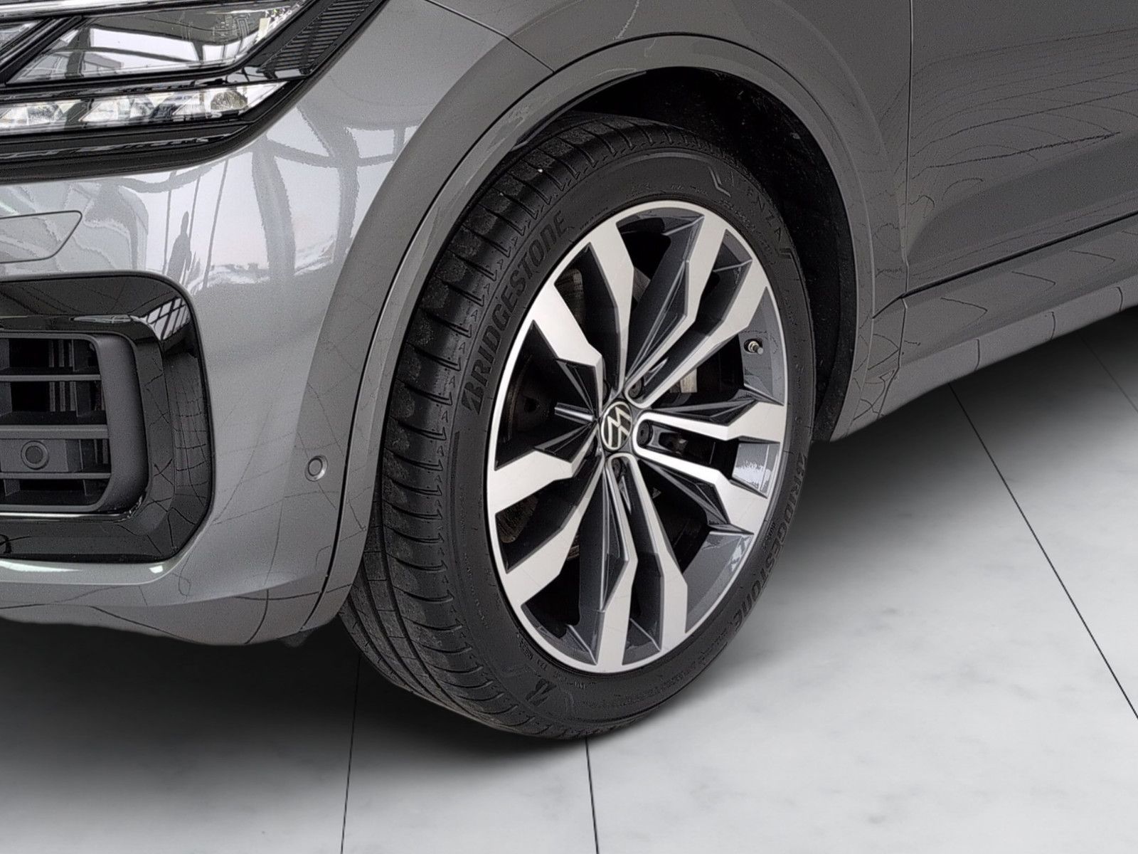Volkswagen Touareg R Line AHK Luft Black Night 21" IQ-Matri