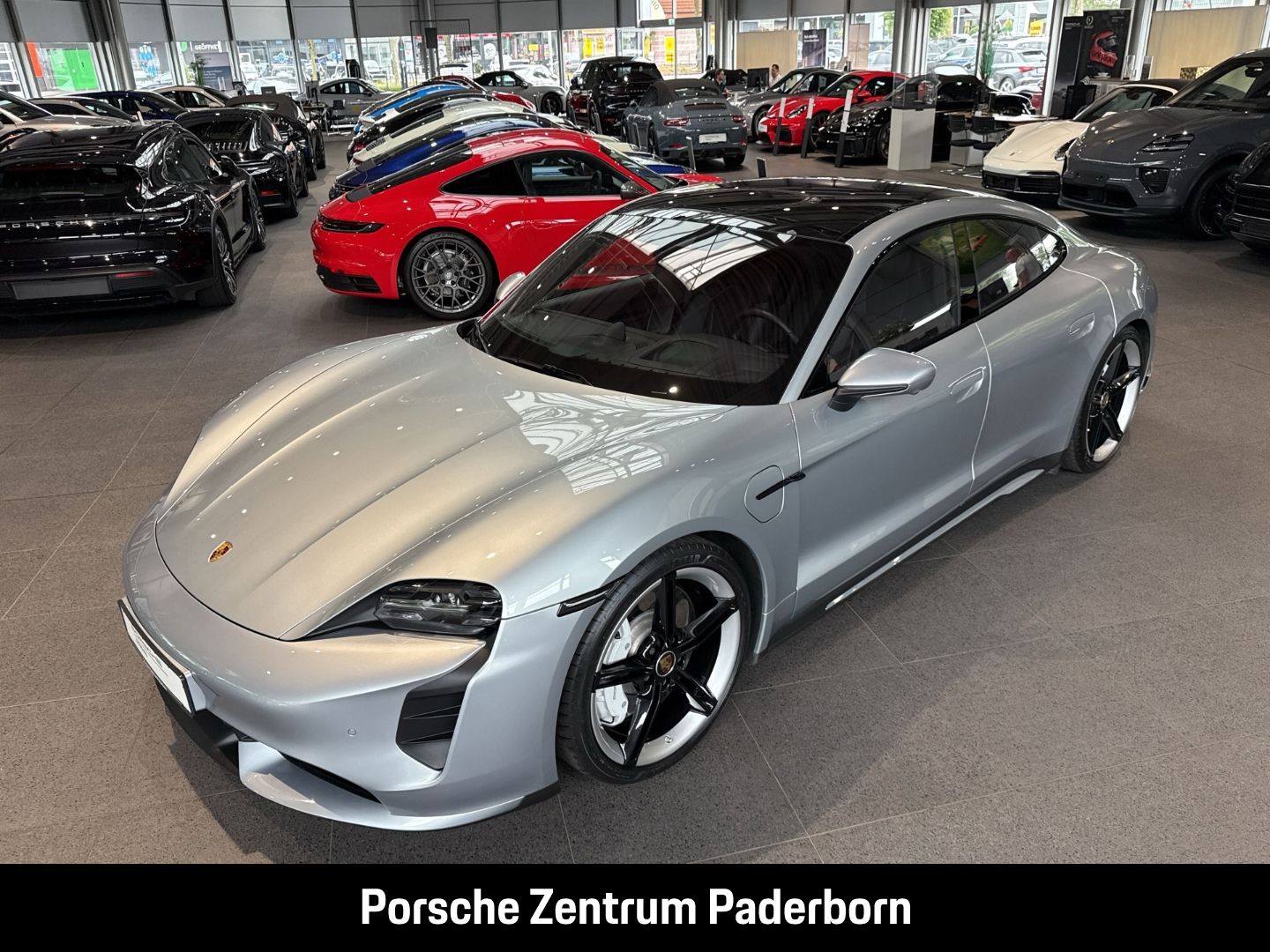 Porsche Taycan Turbo Leder-Brombeer InnoDrive Head-Up