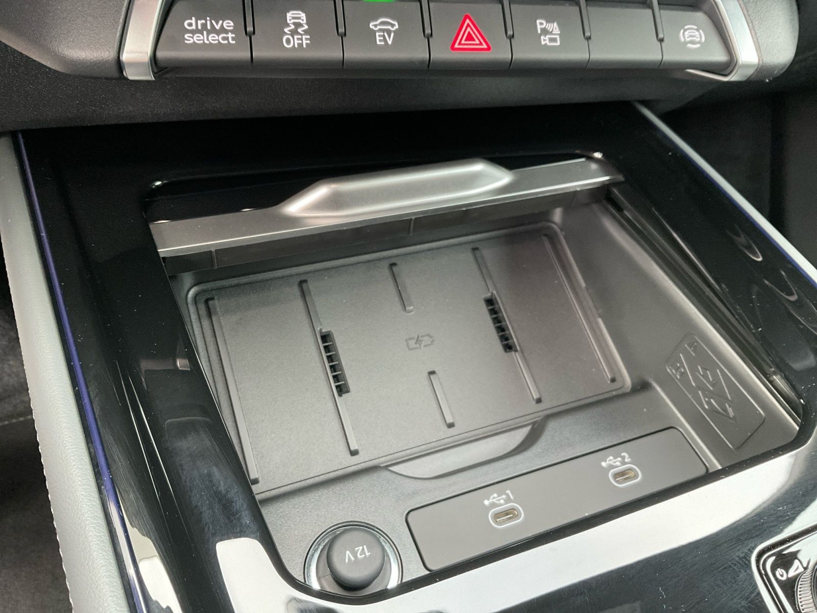 Audi Q3 SUV e-hybrid S line AHK MATRIX HeadUp SONOS