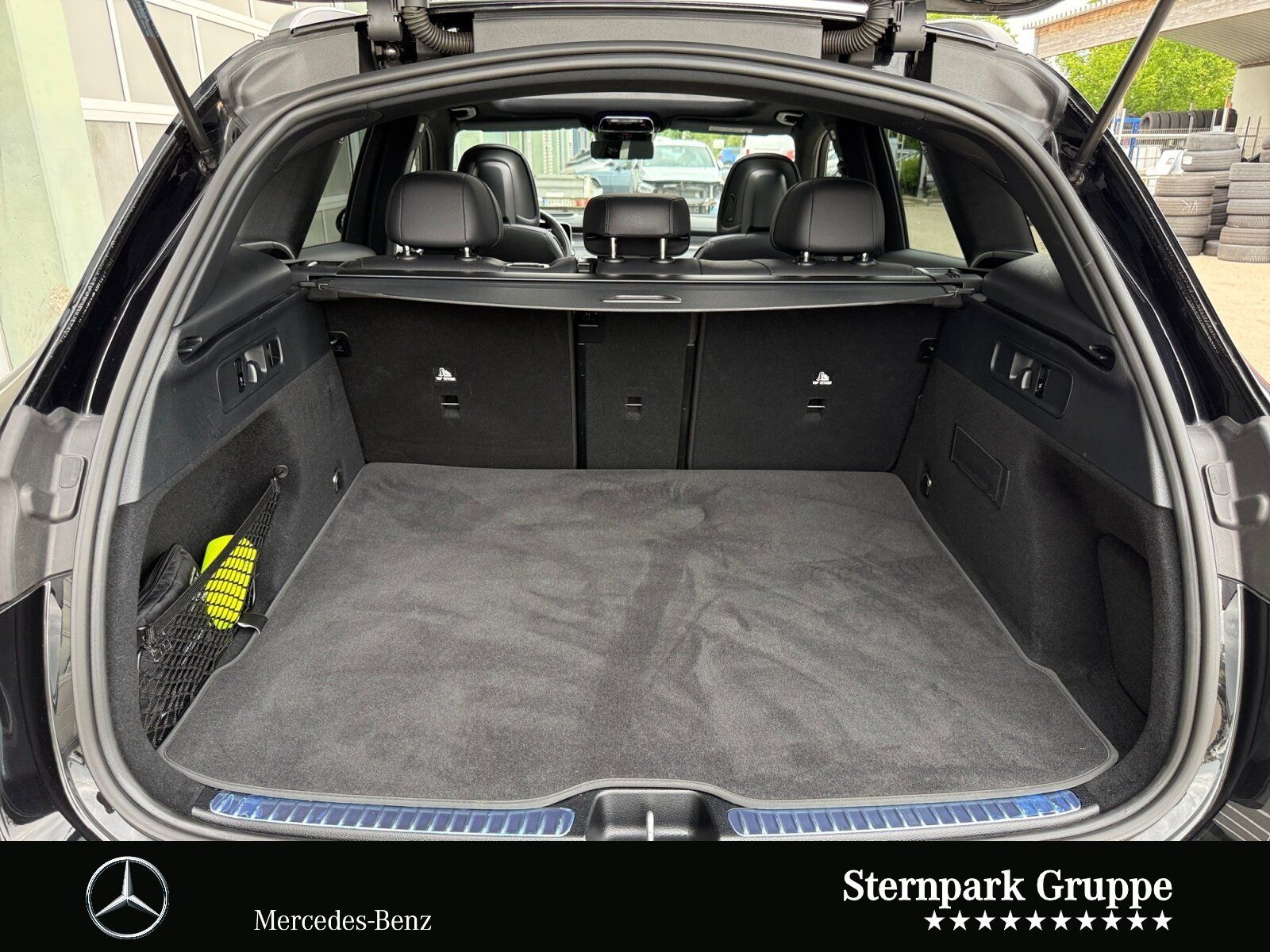 Mercedes-Benz GLC 300 d 4M AMG Distro+Pano+AHK+HuD+Massage+360
