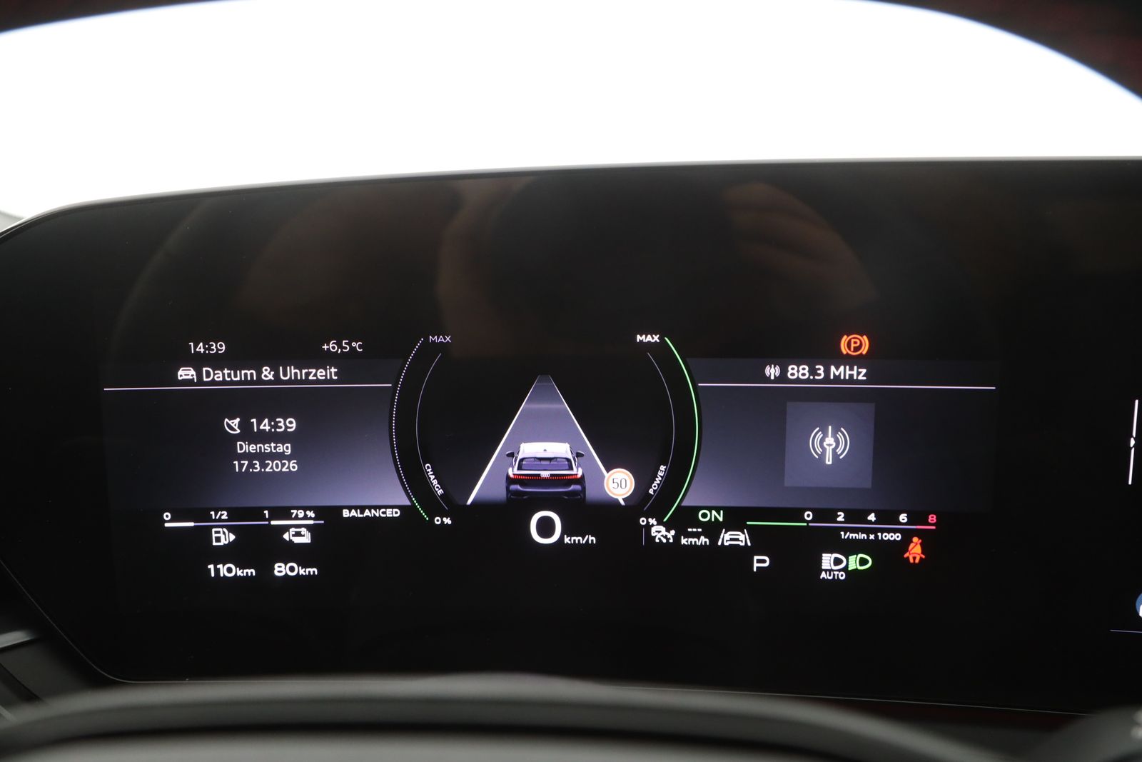 Audi A5 Avant e hybrid quattro S tronic S line | AHK