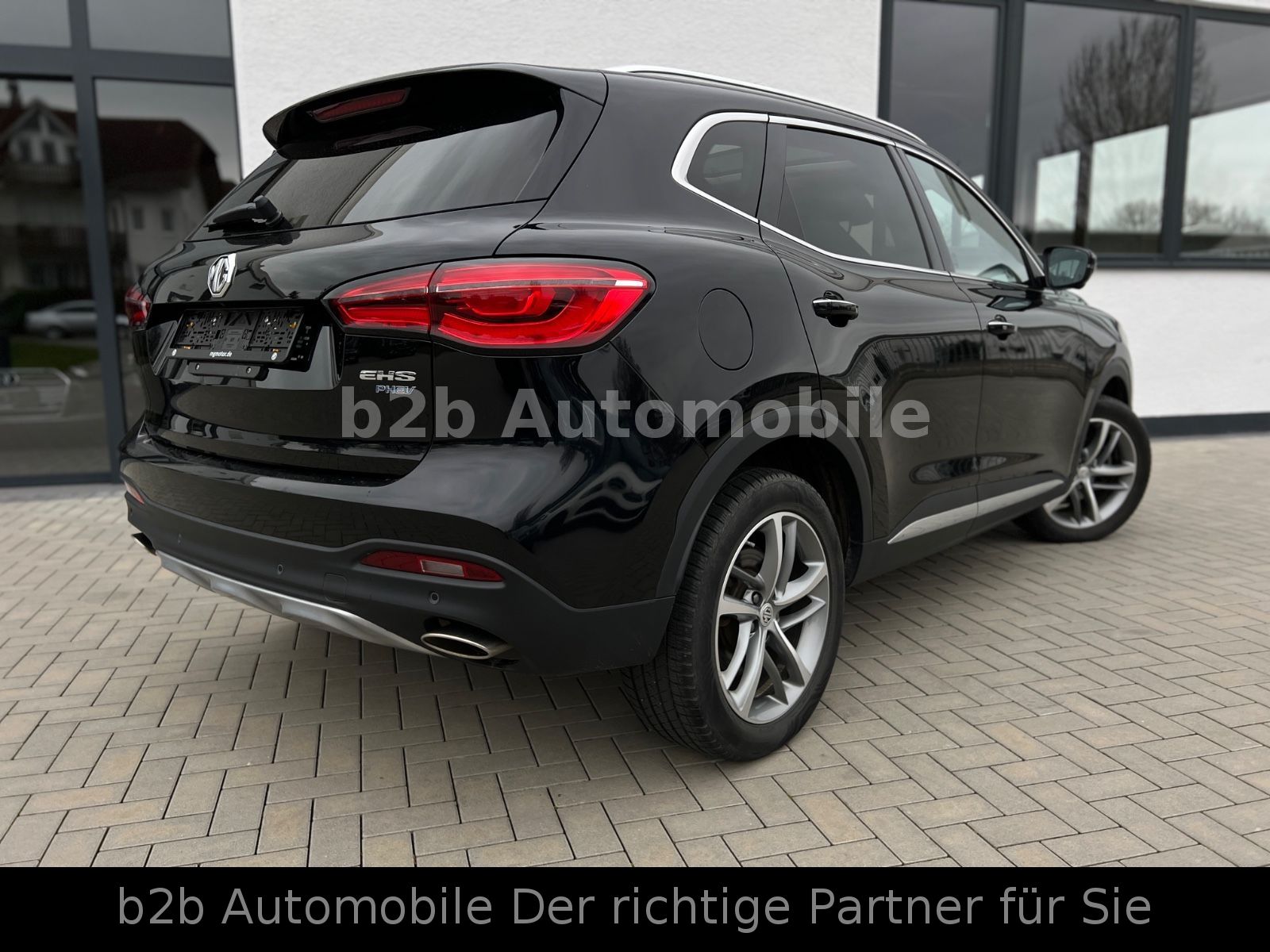 MG EHS Luxury PHEV/Pano/Key/LED/Virtual/Anhänger!!