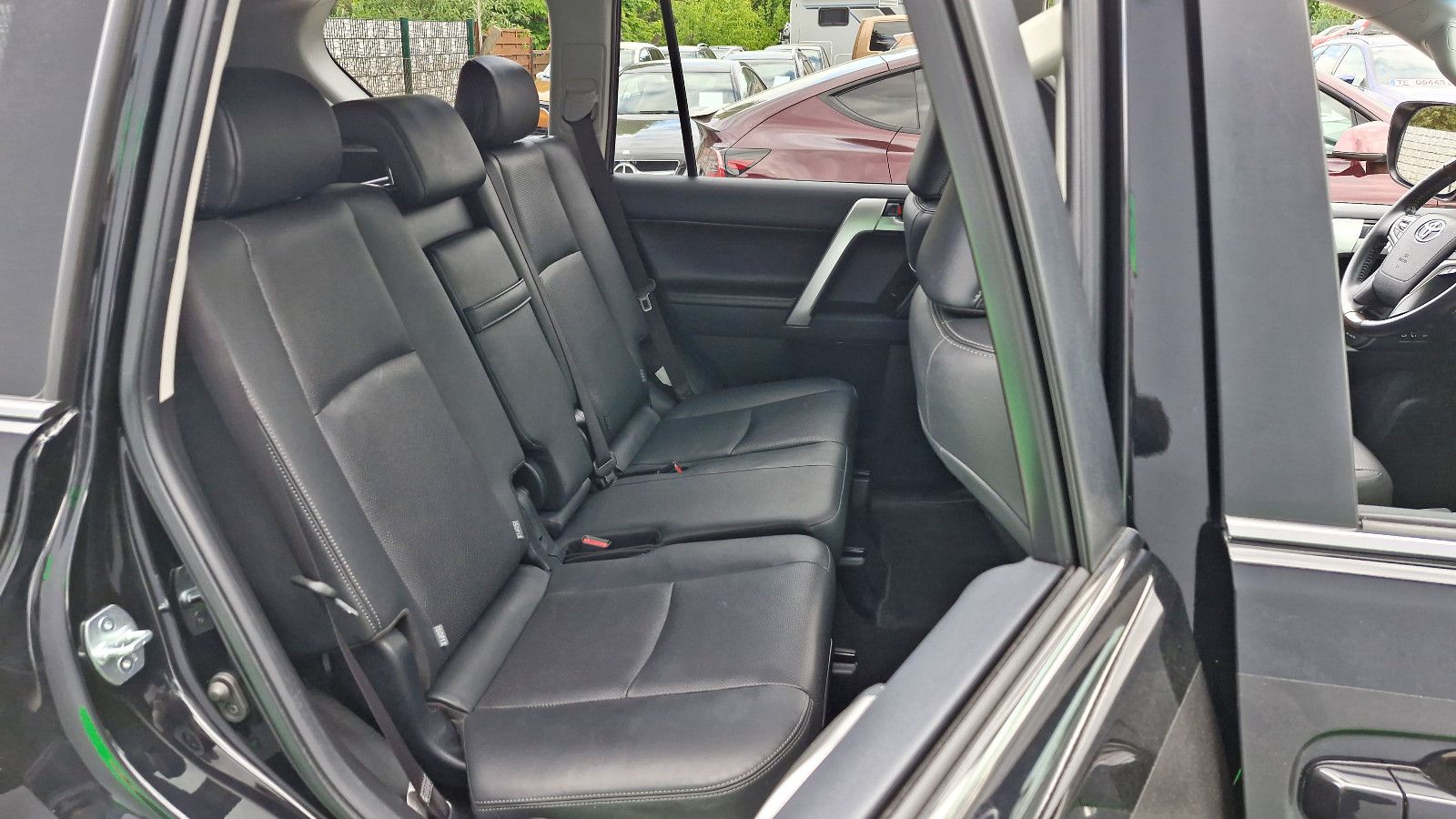 Toyota Land Cruiser TEC-Edition - AHK / Schiebedach