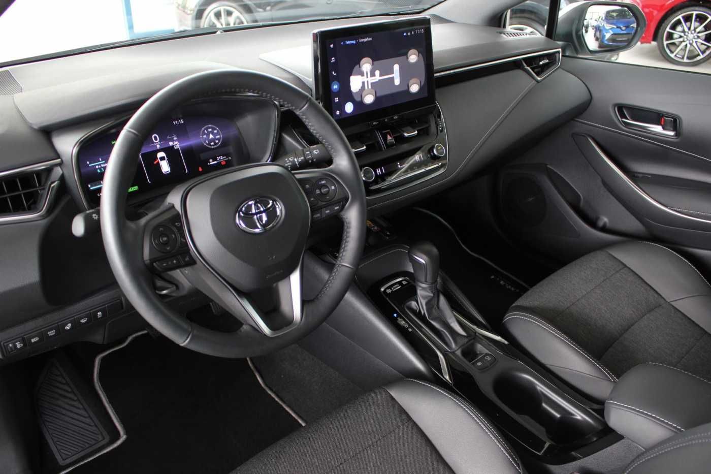 Toyota Corolla Touring Sports 2.0 Hybrid - Samsaru's Car Outlet