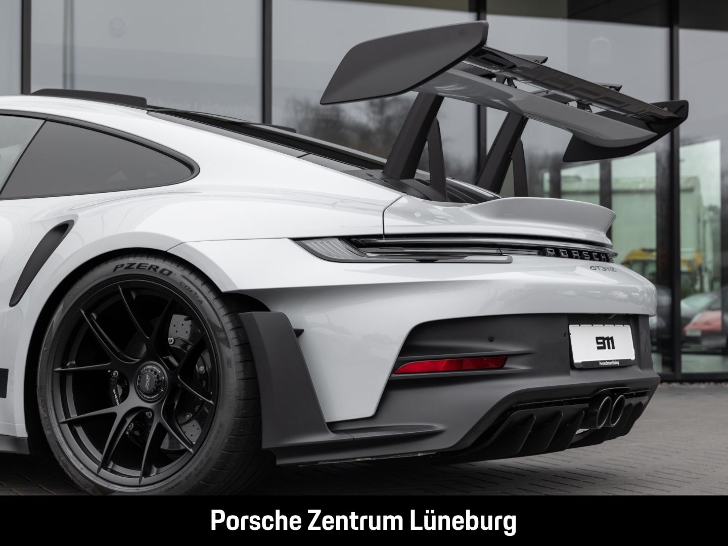 Porsche 992 911 GT3 RS - Samsaru's Car Outlet