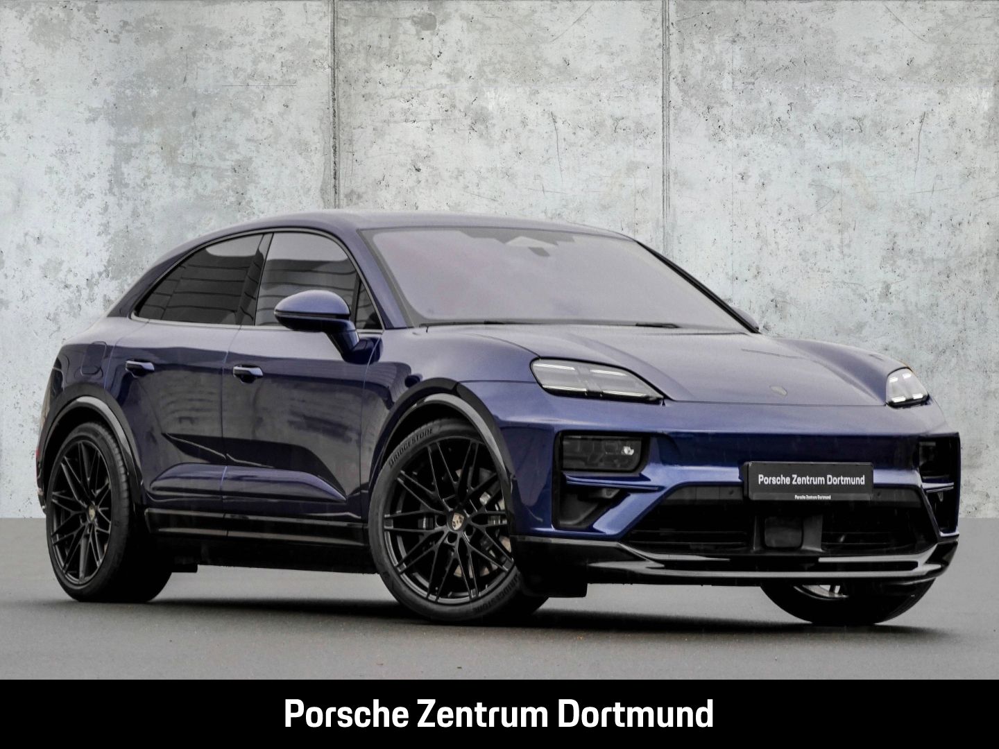 Porsche Macan Turbo BOSE Luftfederung Panorama InnoDrive