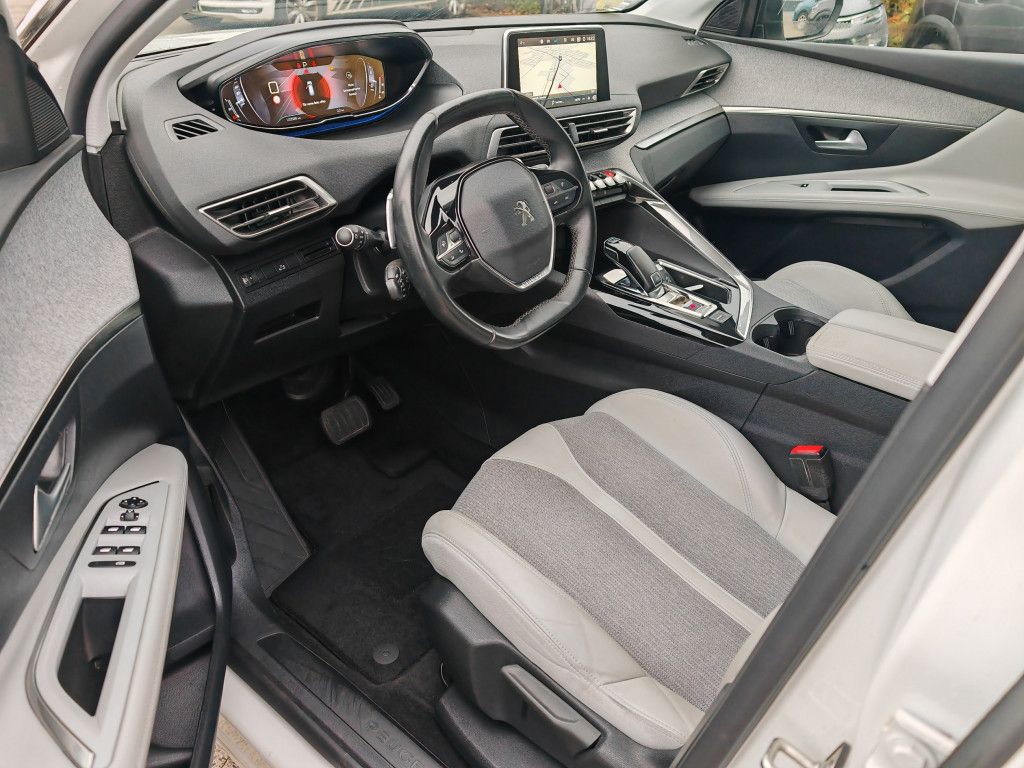 Peugeot 3008 BlueHDI 130 EAT8 ALLURE - Samsaru's Car Outlet