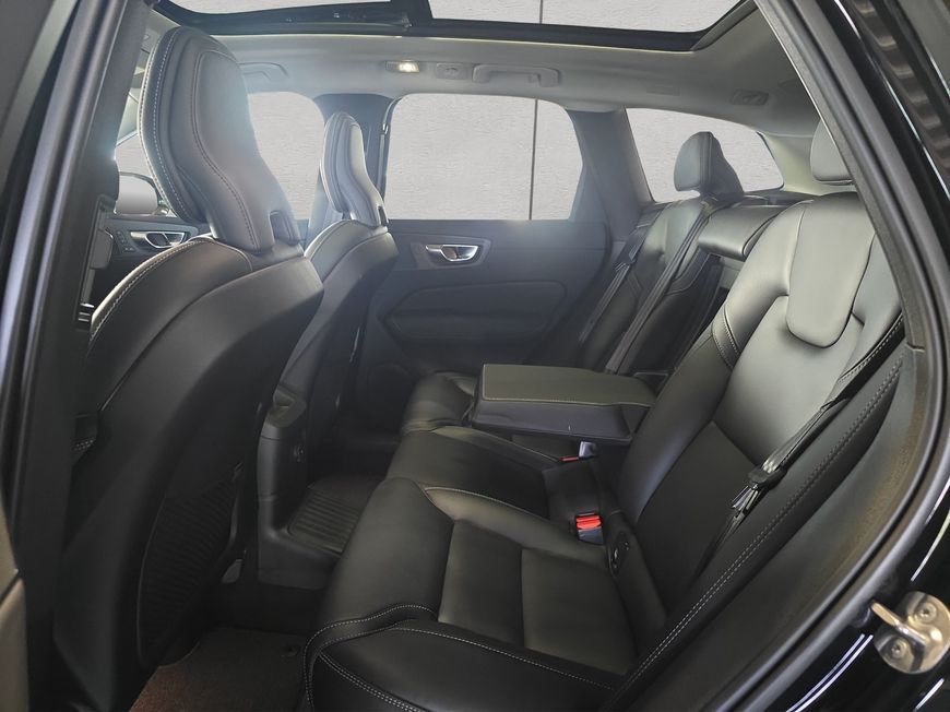 Volvo XC60 T8 AWD Recharge Plus Dark