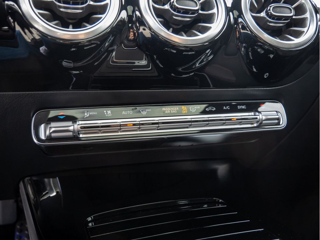 Mercedes-Benz CLA 250 SB 4M AMG Sport Premium - Samsaru's Car Outlet