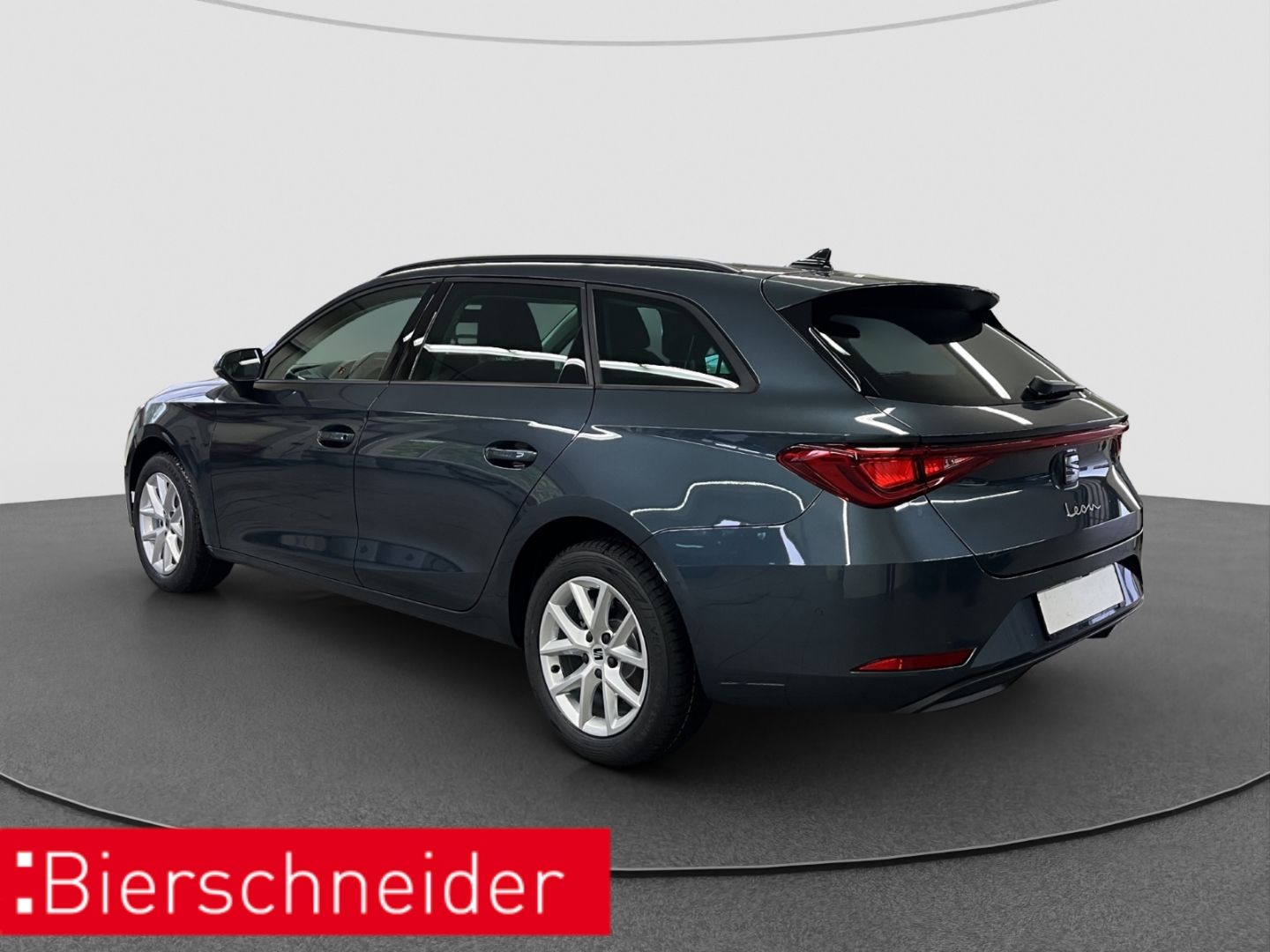 Seat Leon SP 1.5 eTSI DSG Style AHK MATRIX REAR VIEW