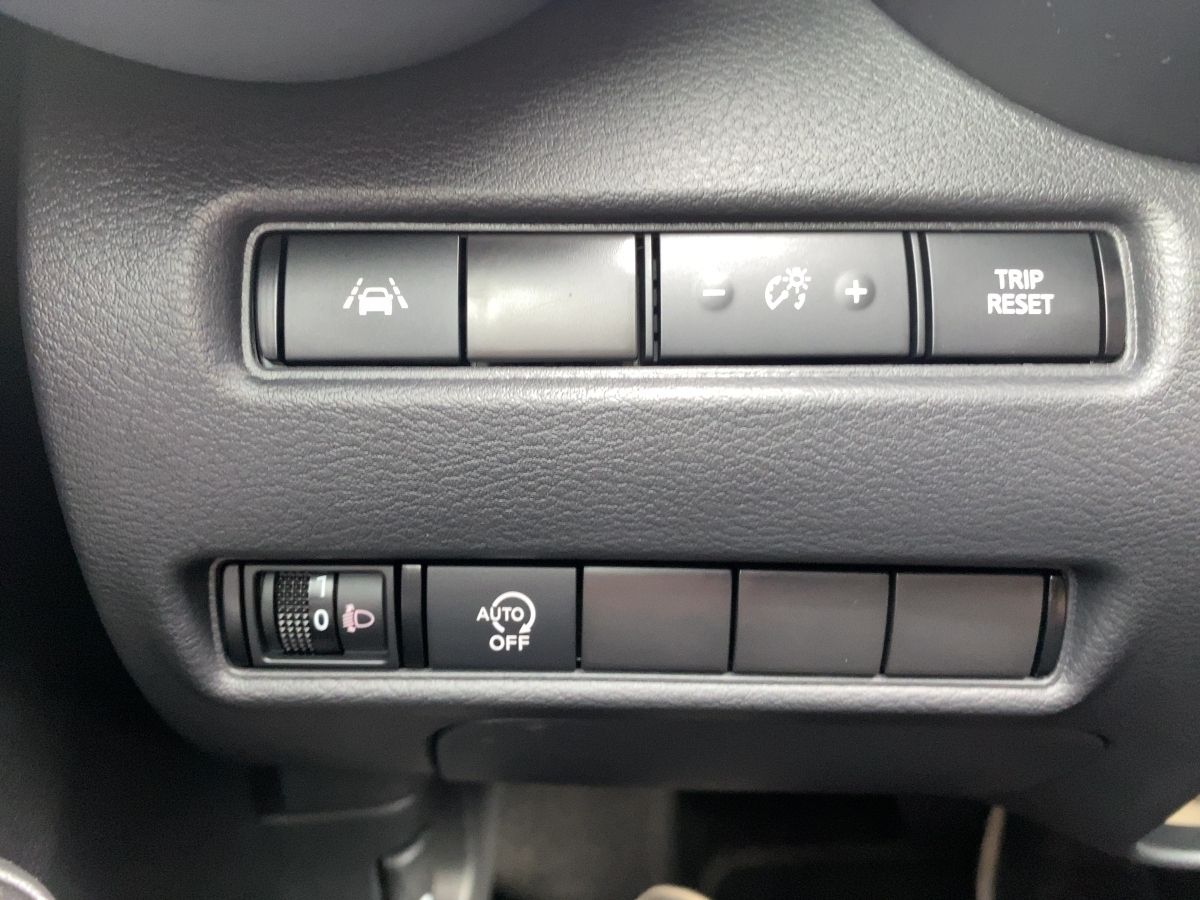 Nissan Juke DCT N-Connecta - Samsaru's Car Outlet