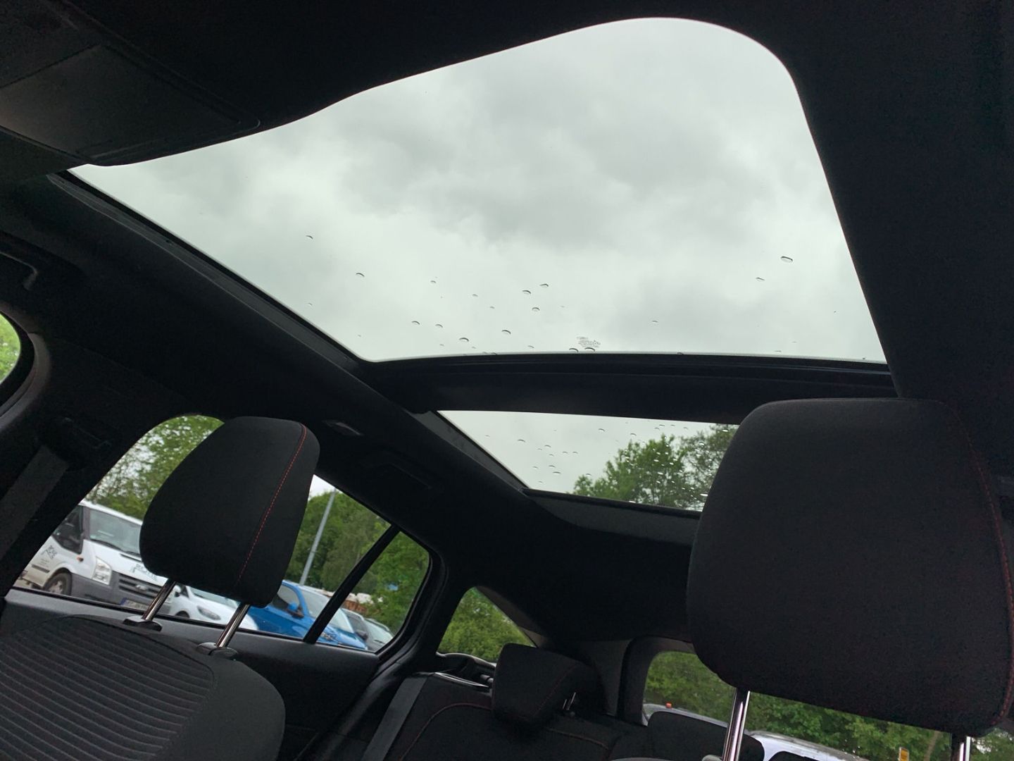 Ford Focus Turnier ST-Line X Panorama Navi Digitales