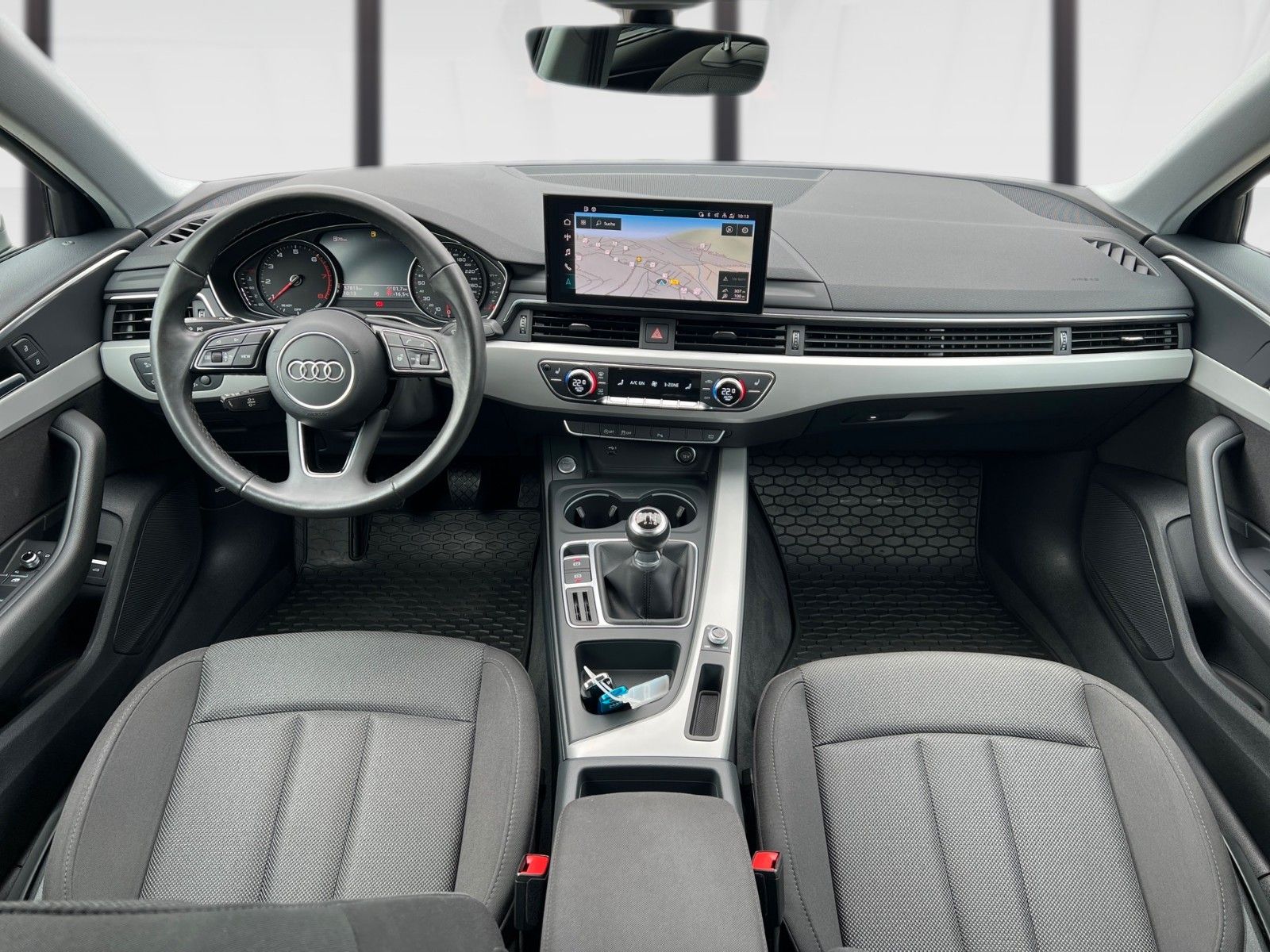 Audi A4 35 - Samsaru's Car Outlet