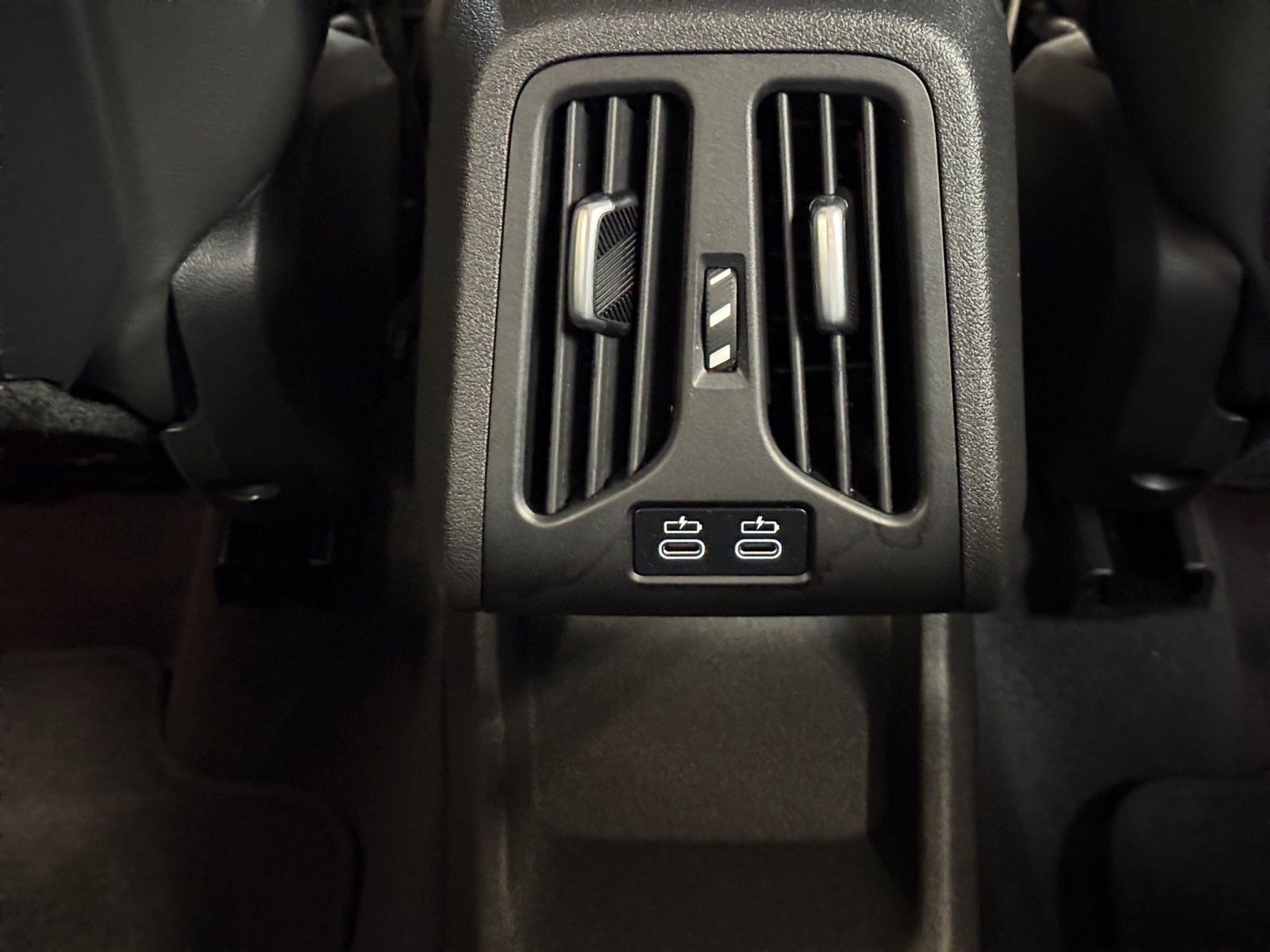 BMW X1 23 d xDrive xLine - Samsaru's Car Outlet