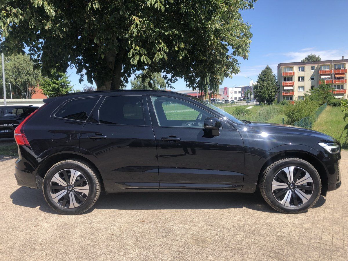 Volvo XC60 Plus Dark T8 AWD Anhängerzug