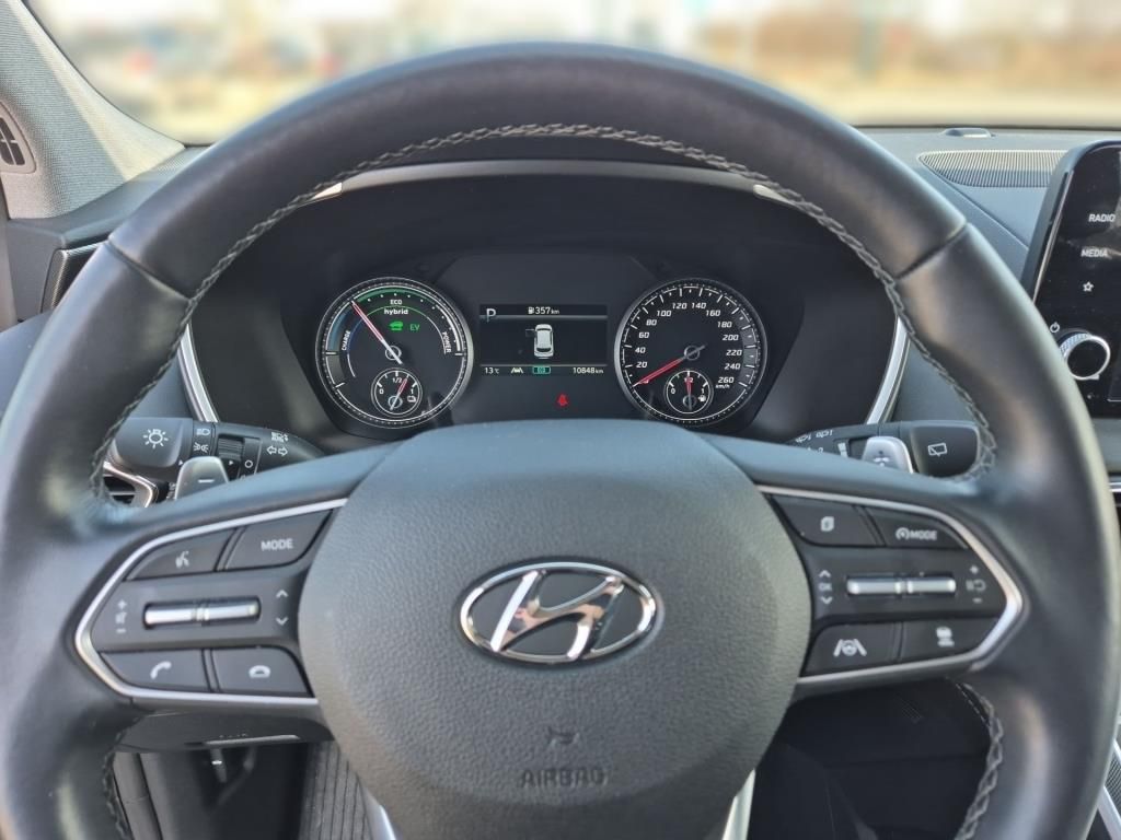 Hyundai TM Santa Fe HEV 1.6 T-GDI Trend 4x4 - Samsaru's Car Outlet
