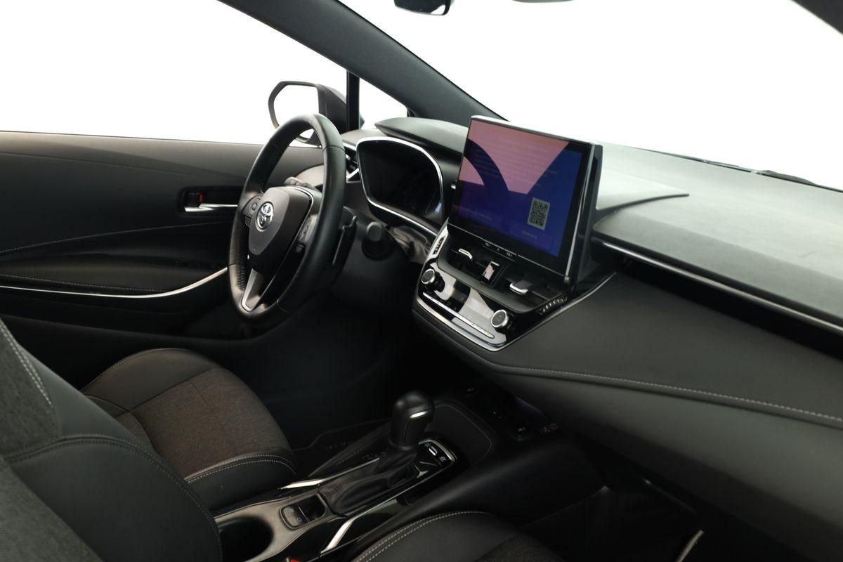 Toyota Corolla Touring Sports 2.0 CVT Team D Navi Kam