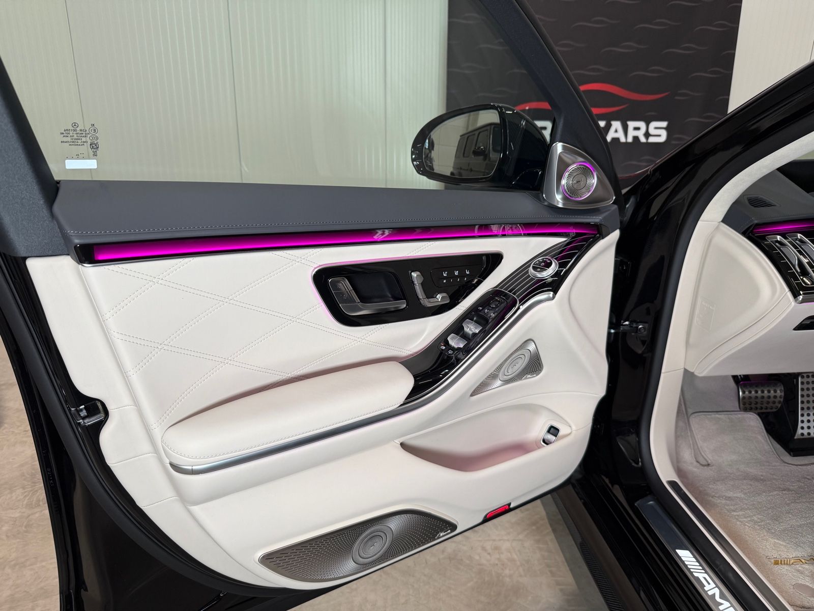 Mercedes-Benz S 63 AMG e 4Matic+ - Samsaru's Car Outlet