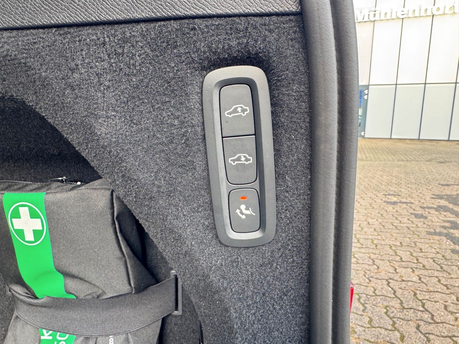 Volvo XC90 B5 D AWD ULTIMATE BRIGHT-AHK-Sthg-Luft-7Si.