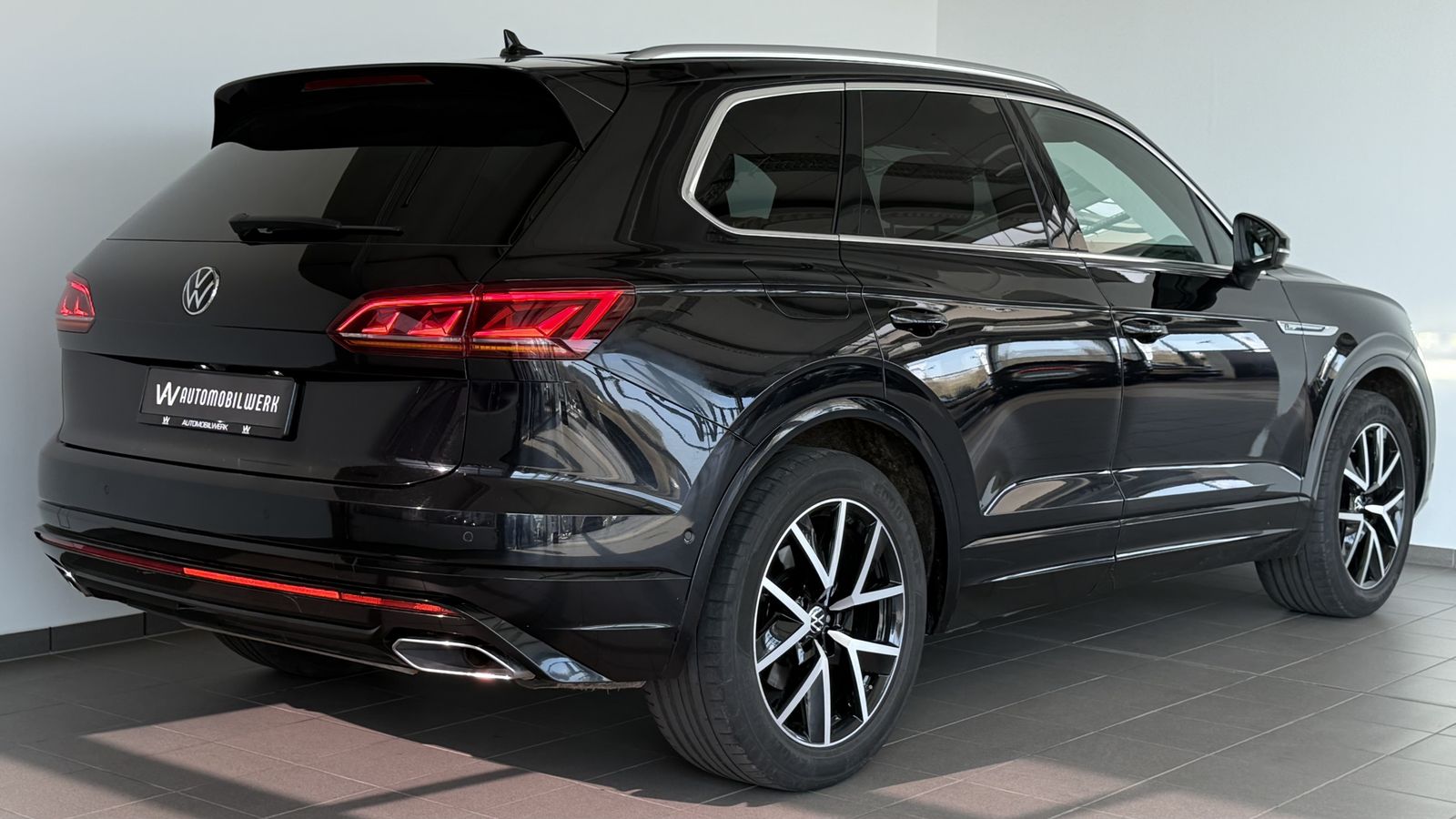 Volkswagen Touareg R-Line 4M |PANO |LUFT |HUD |MATRIX |AHK