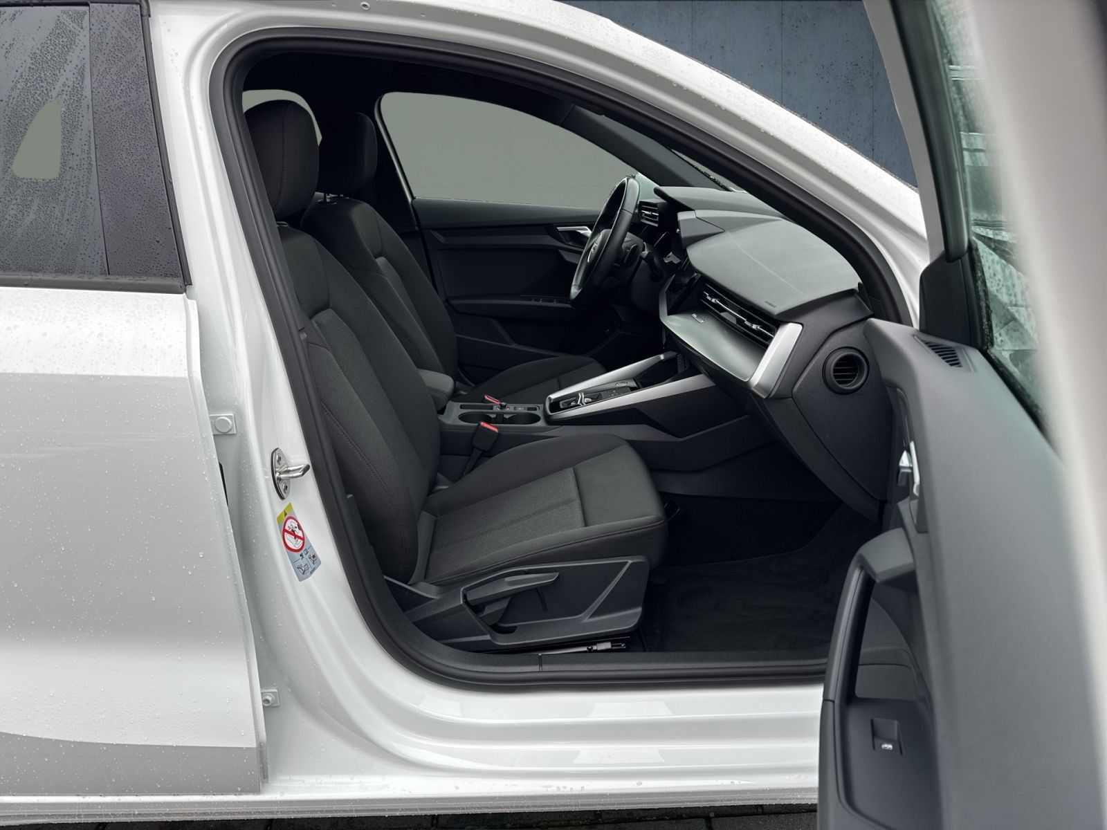 Audi A3 Sportback 40 TFSI e MMI/ASI/SHZ/EPH/17"/Tempo