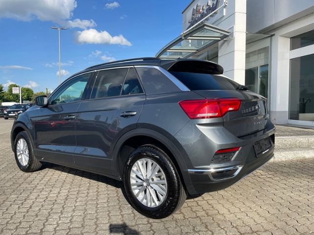 Volkswagen T-Roc 1.5 TSI ACT Style - Samsaru's Car Outlet
