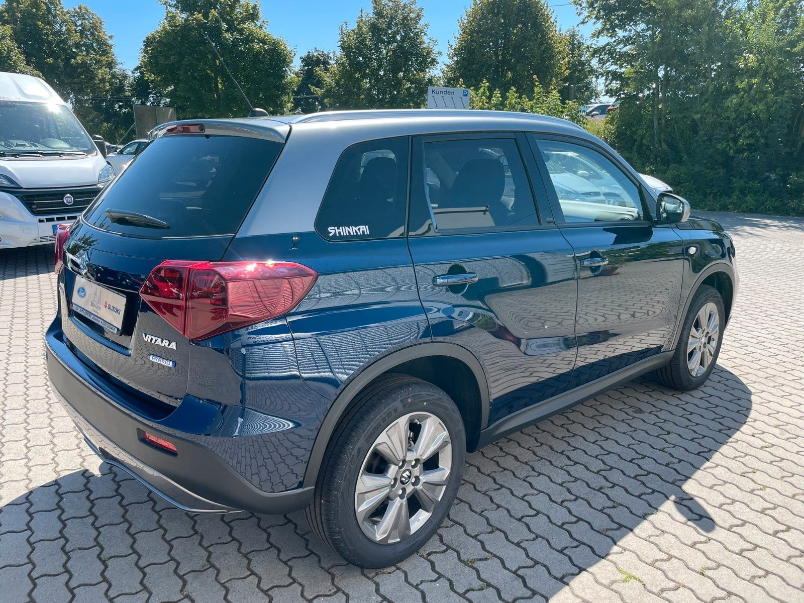 Suzuki Vitara Hybrid Shinkai 4x2 - Samsaru's Car Outlet
