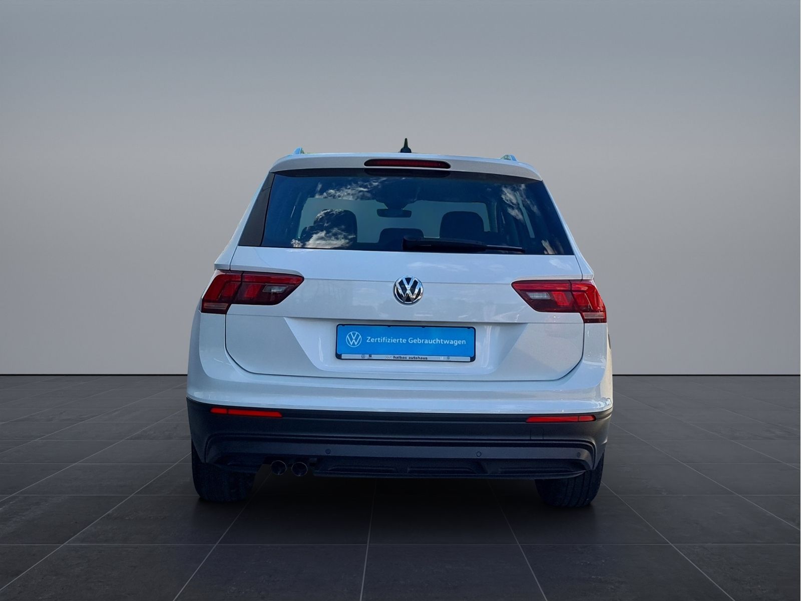Volkswagen Tiguan 2.0 TDI DSG IQ.DRIVE - Samsaru's Car Outlet