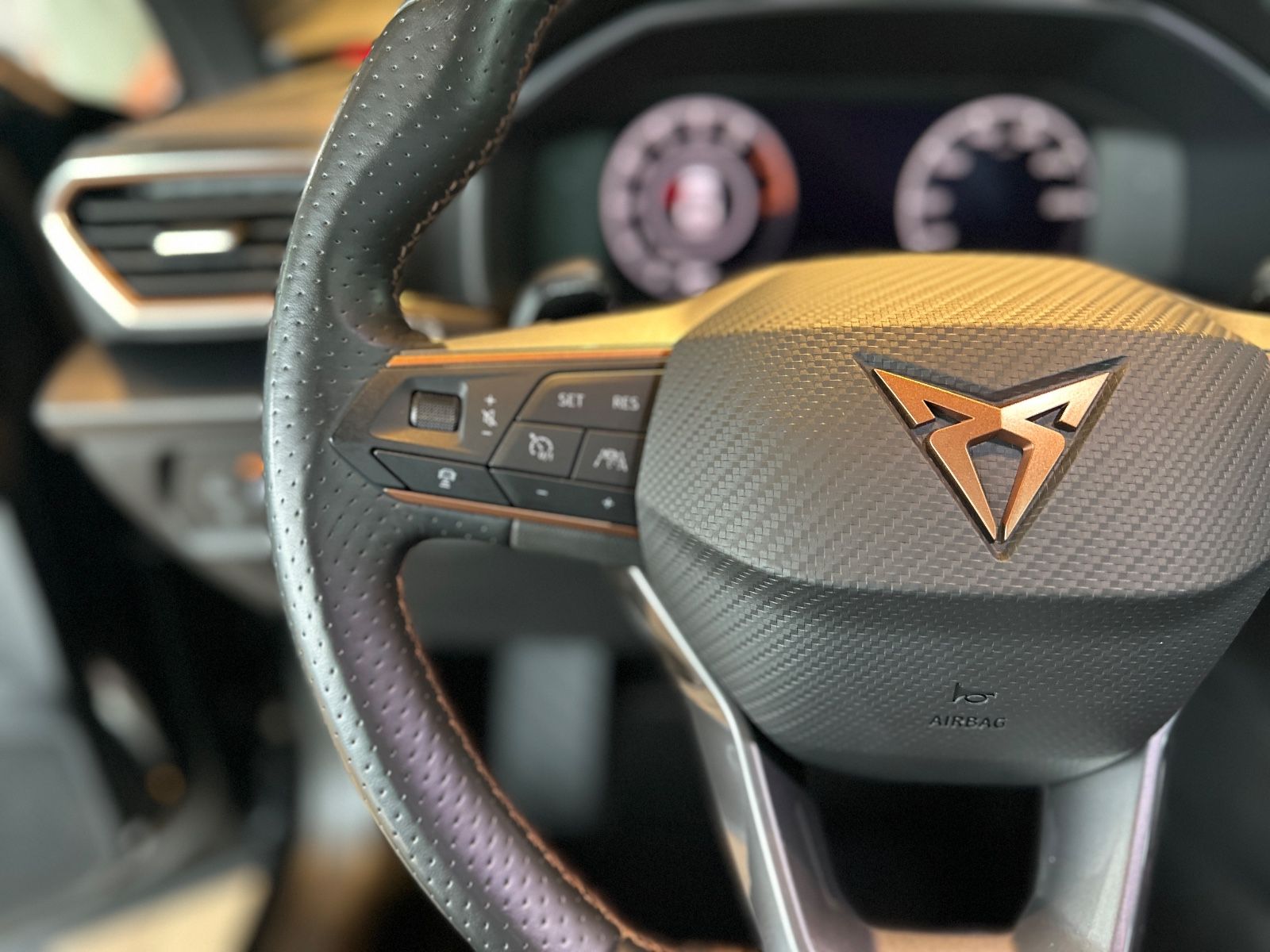 Cupra Formentor 1.5TSI - Samsaru's Car Outlet